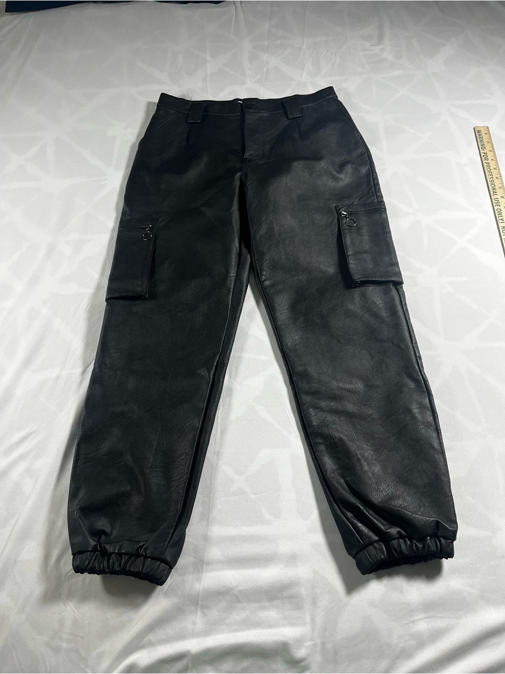 Kancan Women’s Faux Leather Cargo Jogger Pants Black Size 9/28 Style #KC2017BK